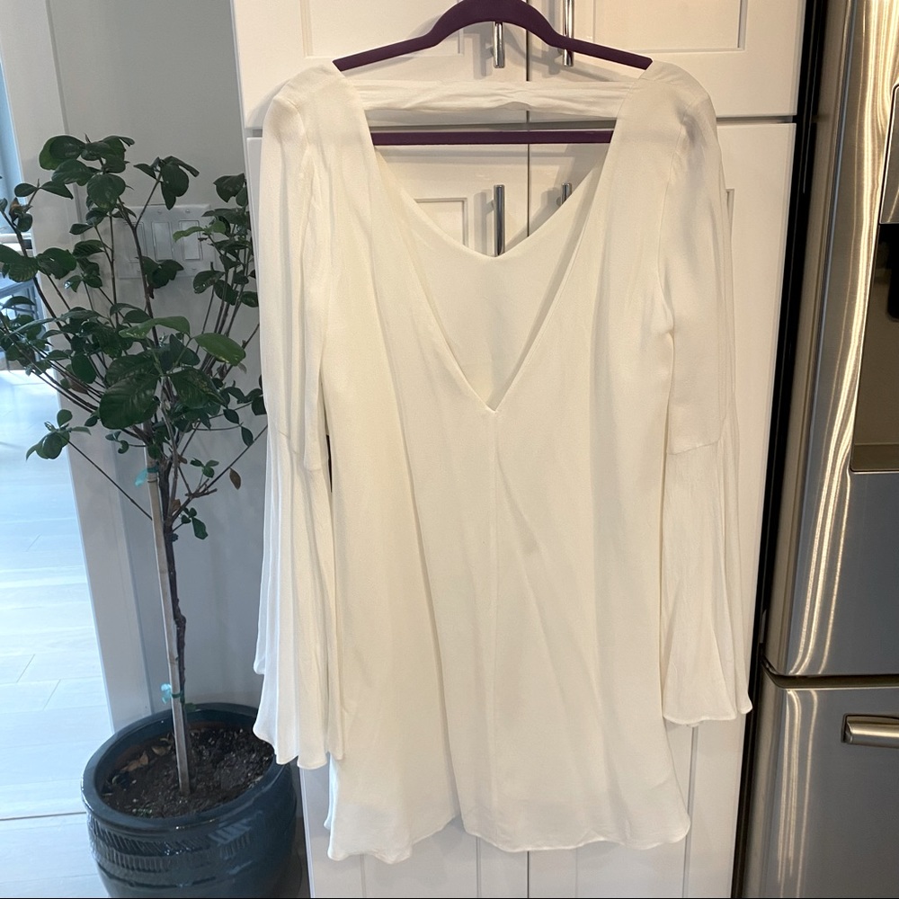 NWT Lulus White Dress 🤍